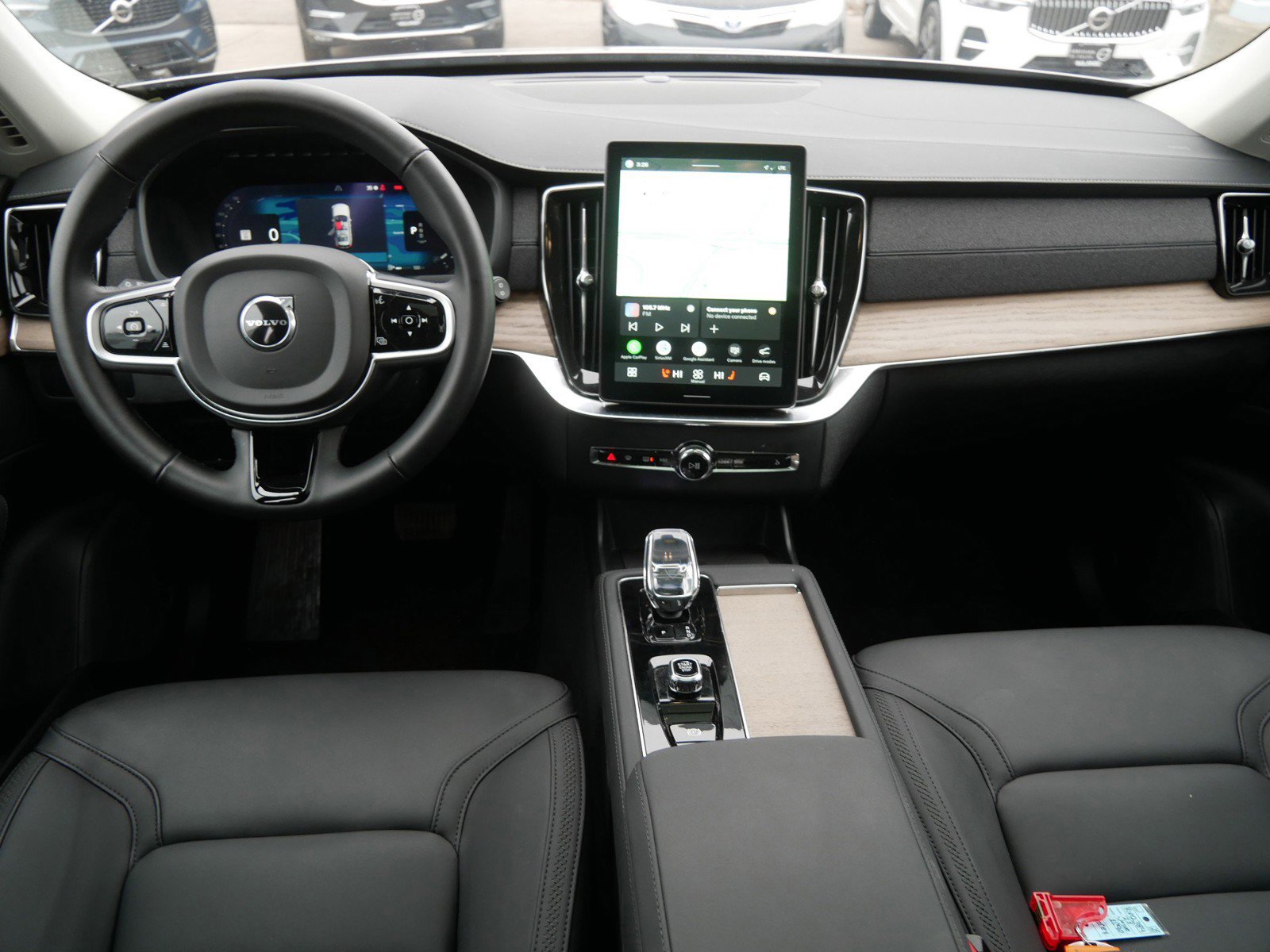 Certified 2025 Volvo XC90 B5 Plus image 12