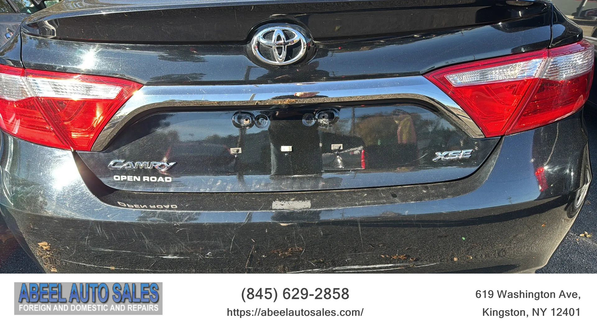 Used 2015 Toyota Camry XSE w/ Advanced Technology Package FWD image 10