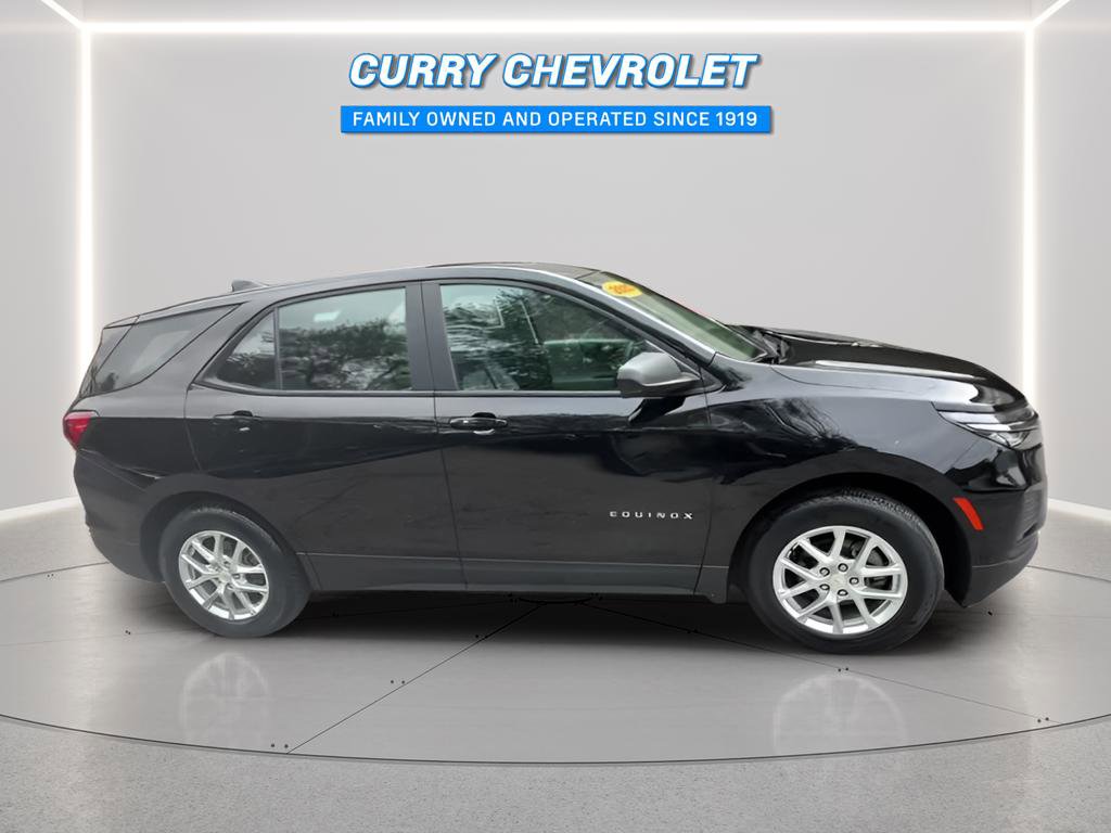 Used 2023 Chevrolet Equinox LS FWD image 14