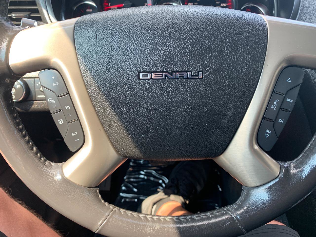 Used 2016 GMC Acadia Denali AWD/4WD image 21