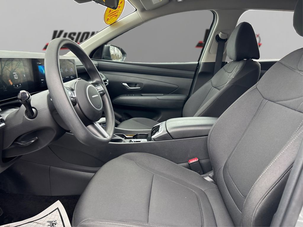 Used 2025 Hyundai Tucson SE AWD/4WD image 9