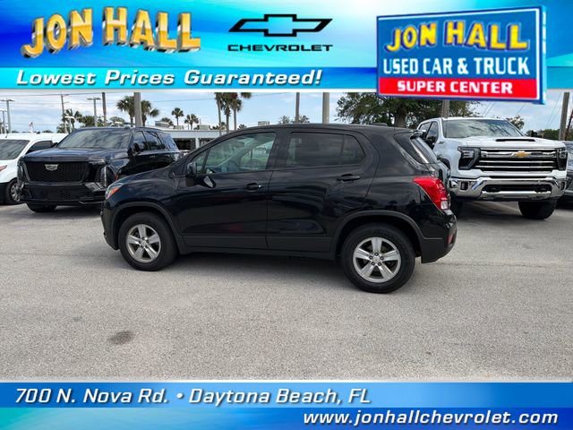 Used 2020 Chevrolet Trax LS w/ Tint and Cruise Package AWD/4WD image 5