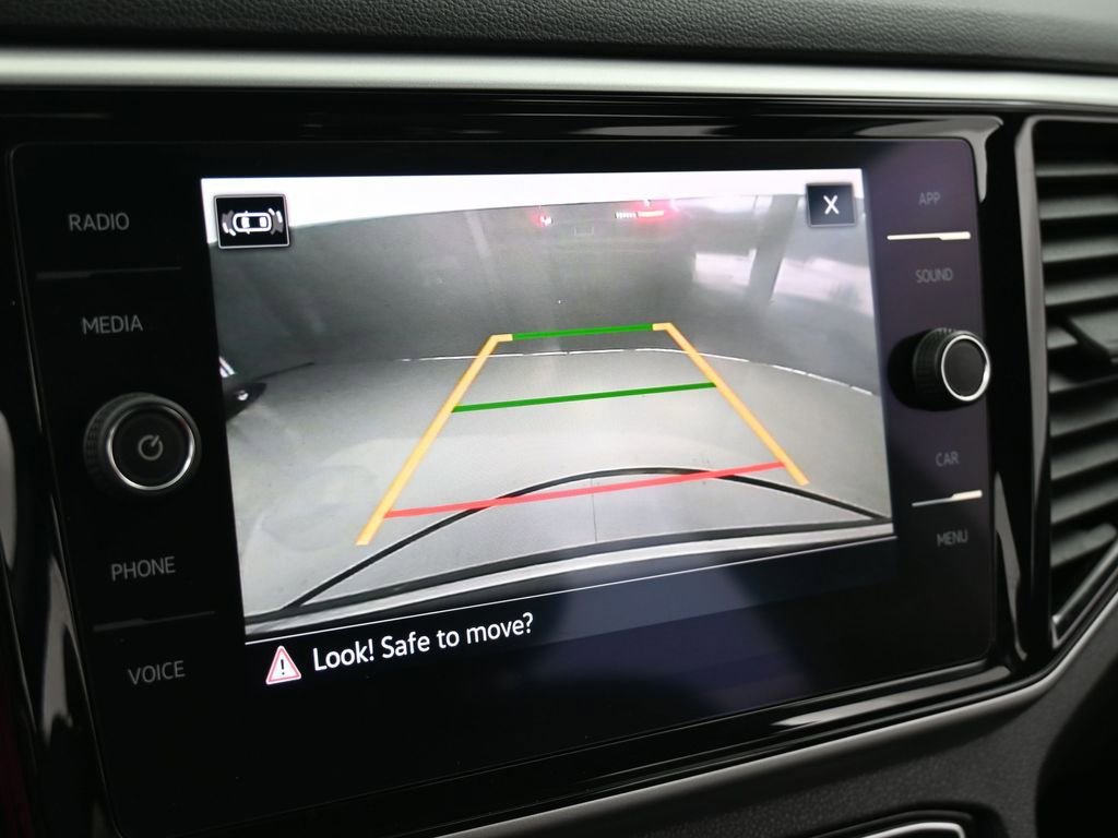 Used 2022 Volkswagen Atlas Cross Sport SE w/ Black Wheel Package image 25