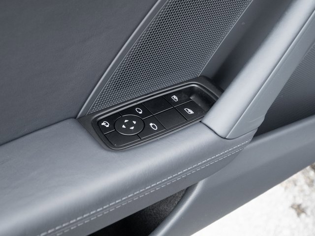 Certified 2025 Porsche 911 Carrera image 16