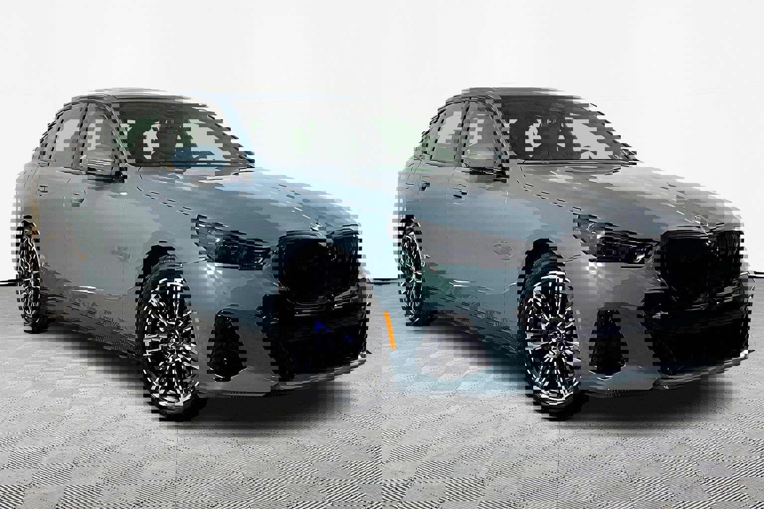 New 2026 BMW 530i xDrive w/ M Sport Package image 3