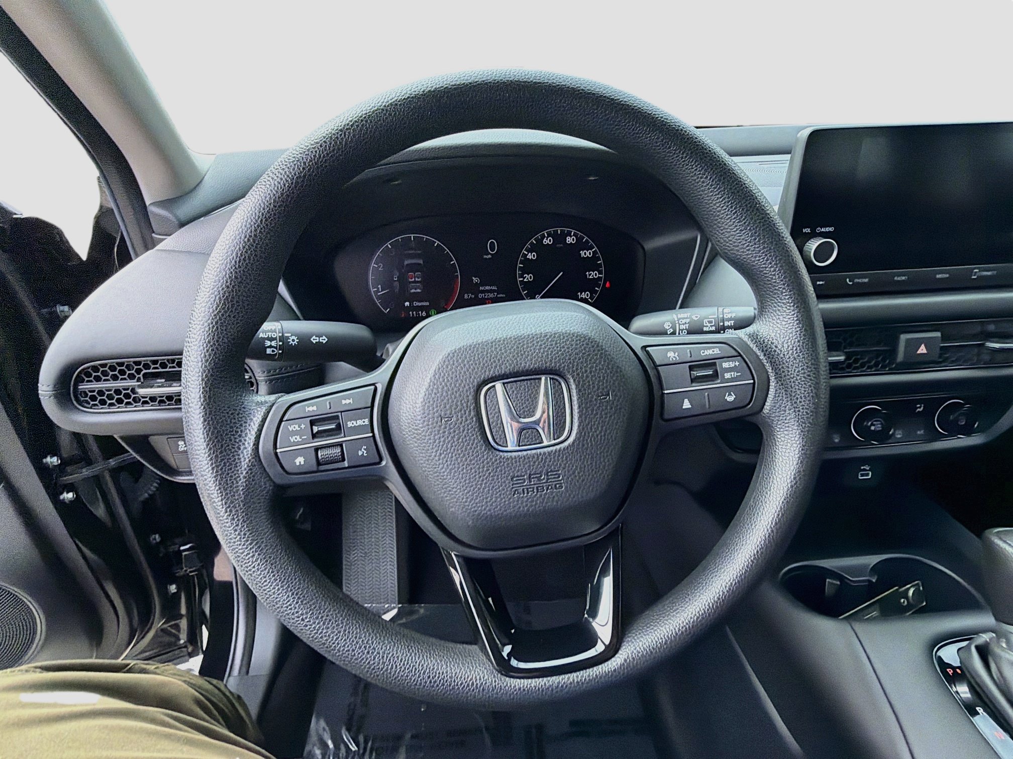 Used 2025 Honda HR-V LX image 10