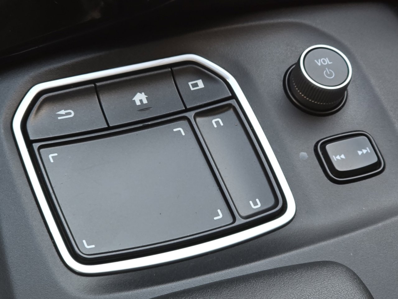 Used 2023 Acura TLX w/ Technology Package image 9