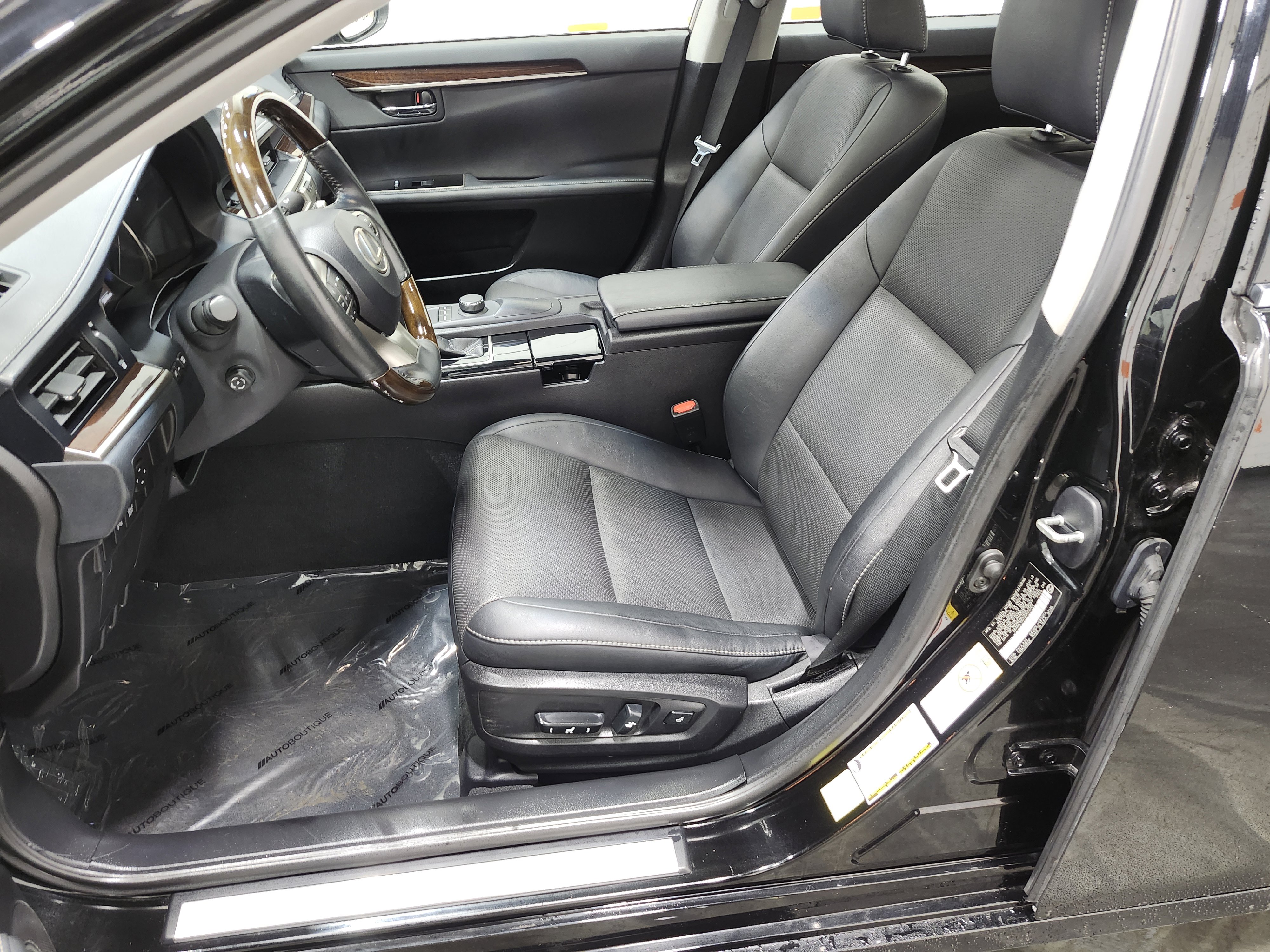 Used 2016 Lexus ES 350 w/ Premium Package w/Wood Trim image 25