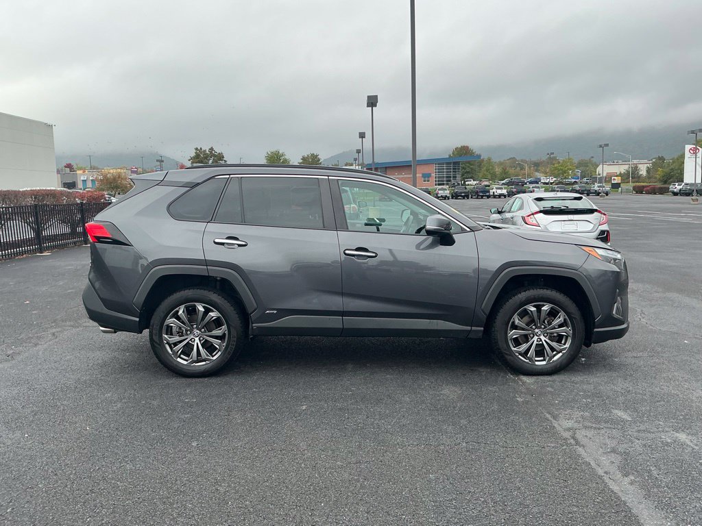 Certified 2023 Toyota RAV4 Limited AWD/4WD image 4