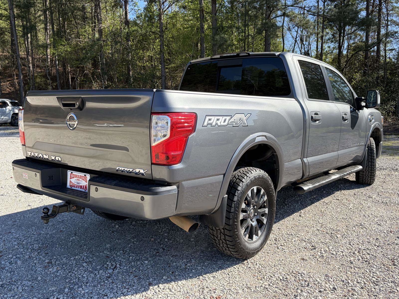Used 2019 Nissan Titan PRO-4X w/ Pro-4x Convenience Package image 20