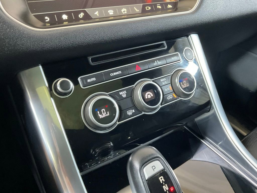 Used 2017 Land Rover Range Rover Sport HSE image 34