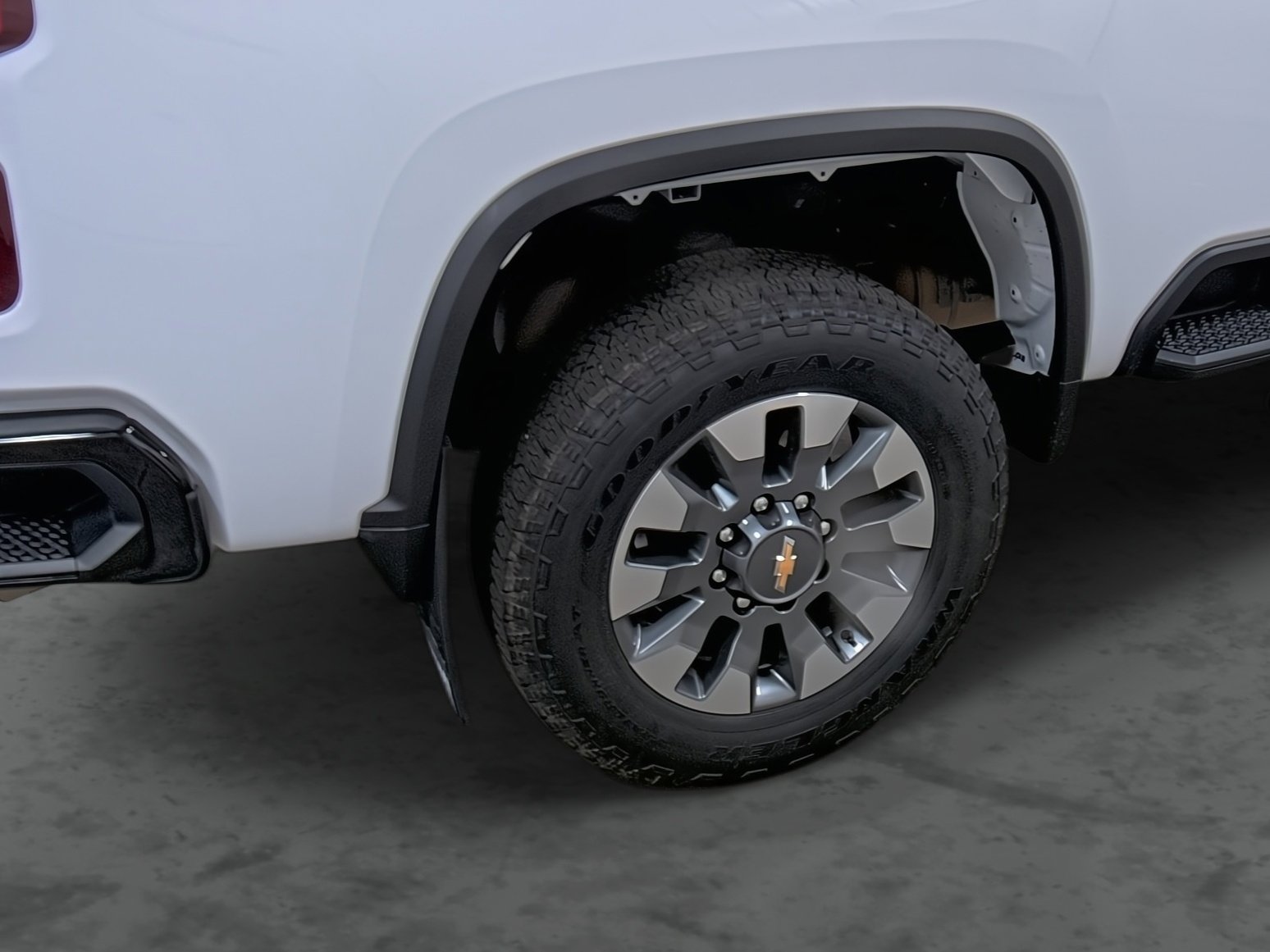 Used 2024 Chevrolet Silverado 2500 Custom w/ Custom Convenience Package image 12