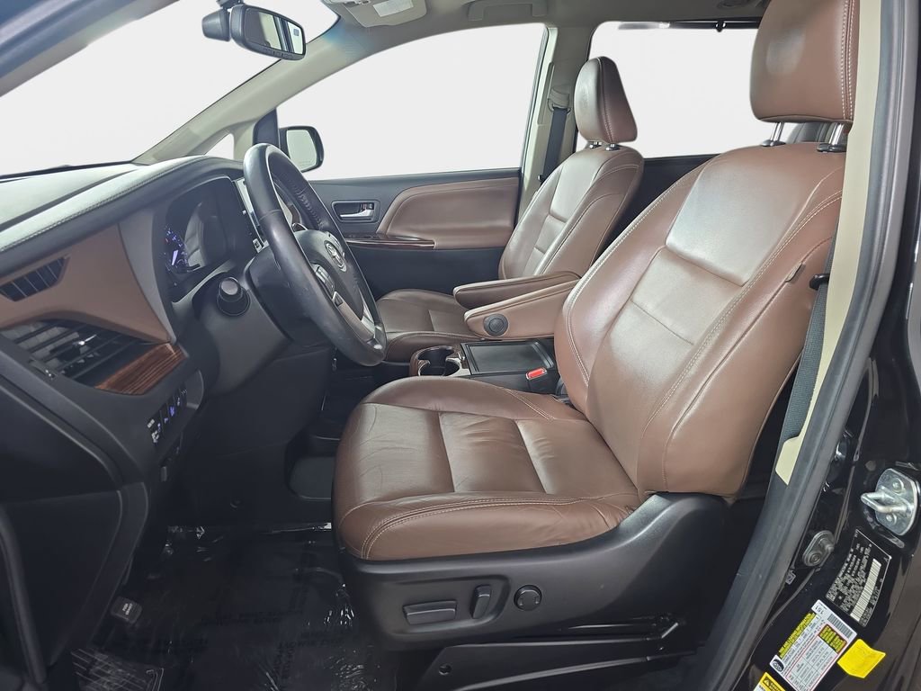 Used 2017 Toyota Sienna Limited Premium w/ Protection Package AWD/4WD image 19