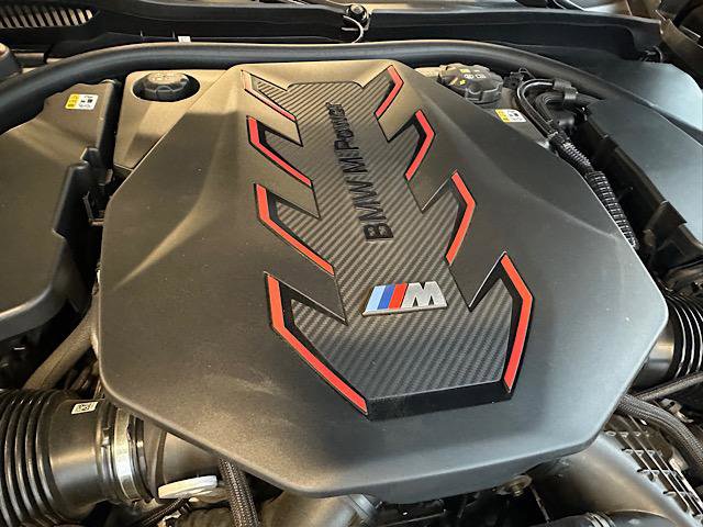 Used 2025 BMW M5 w/ Carbon Package image 14