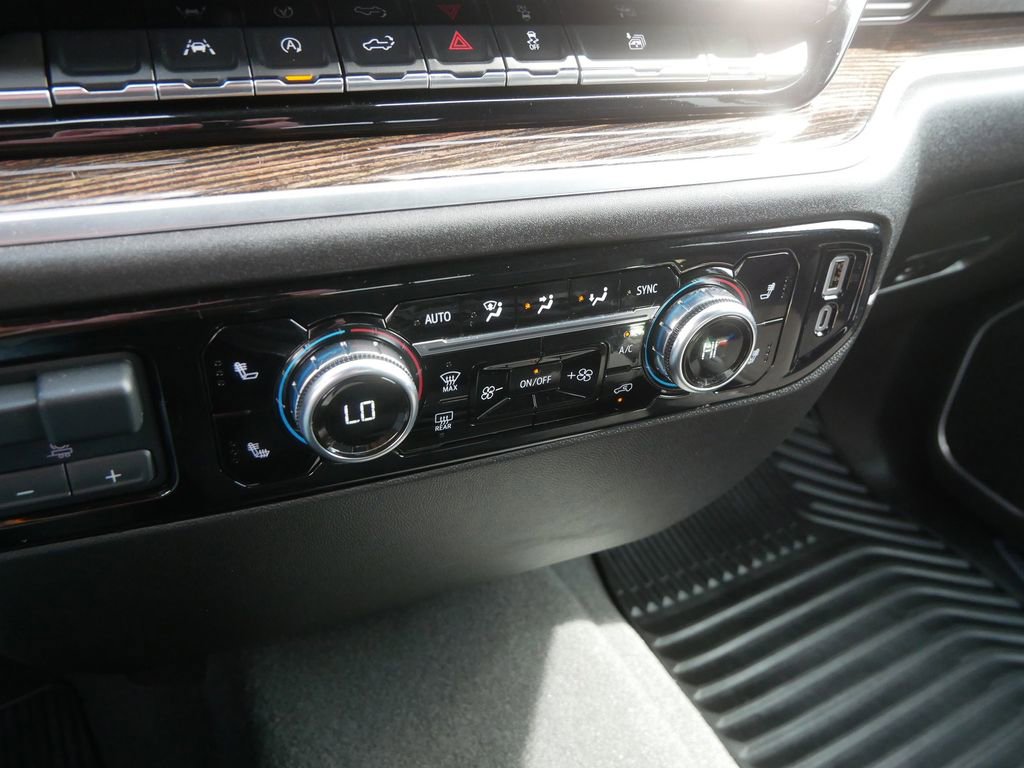 Used 2024 GMC Sierra 1500 SLE w/ Preferred Package AWD/4WD image 25