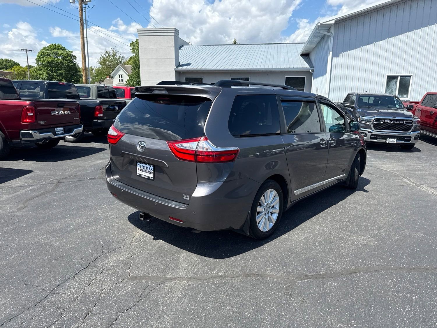 Used 2016 Toyota Sienna XLE w/ XLE Navigation Package AWD/4WD image 10