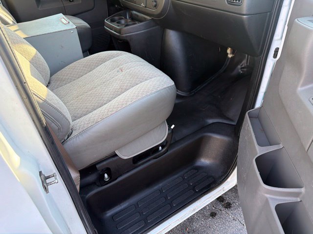 Used 2021 Chevrolet Express 2500 w/ Driver Convenience Package RWD image 10