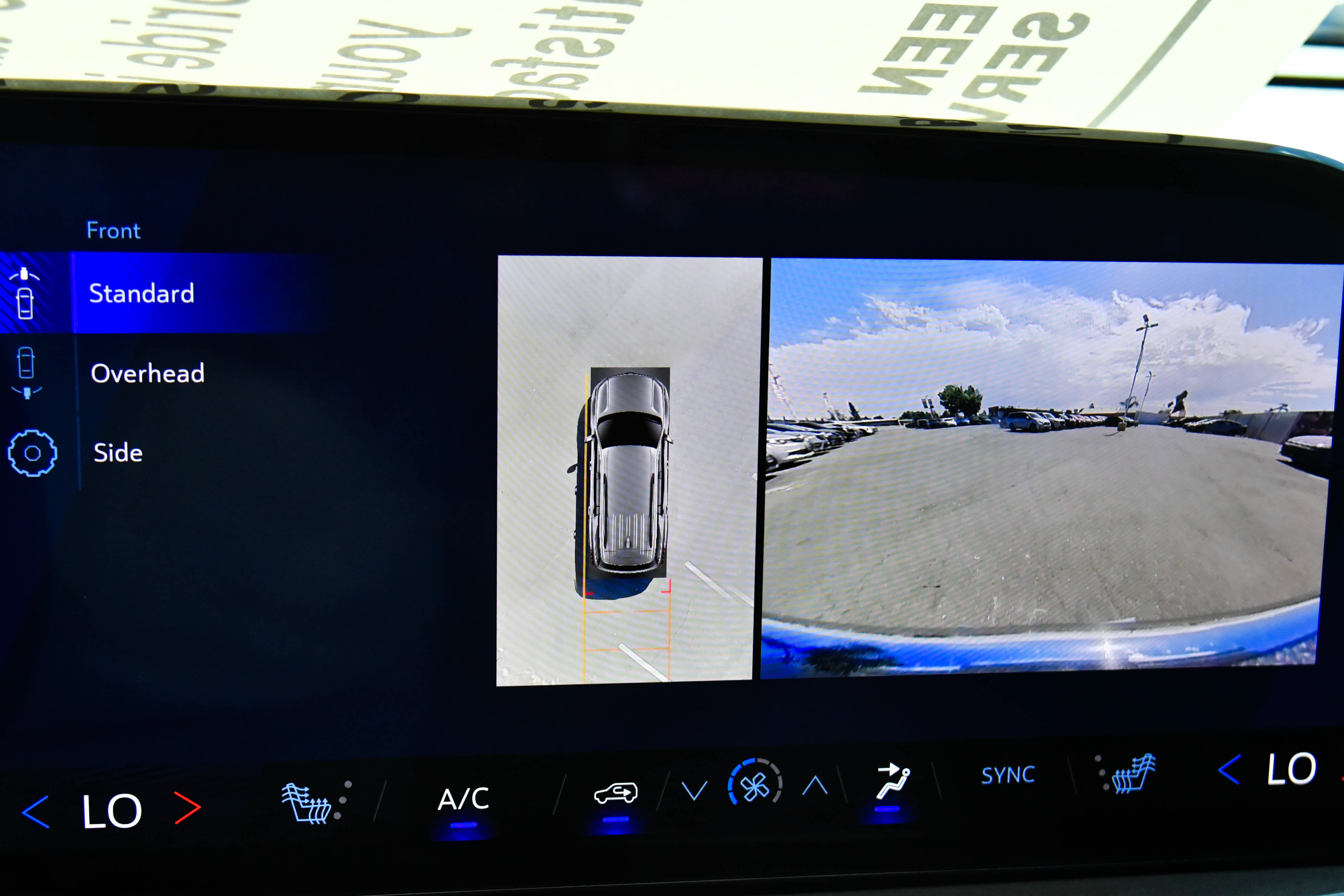 Used 2024 Chevrolet Traverse LT FWD image 23
