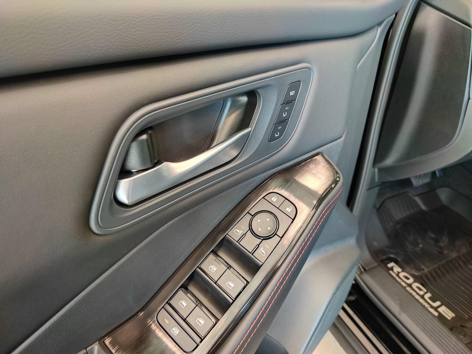 New 2026 Nissan Rogue SV AWD/4WD image 11