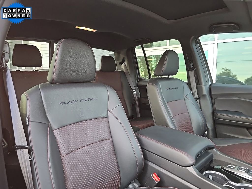 Used 2025 Honda Ridgeline Black Edition image 37