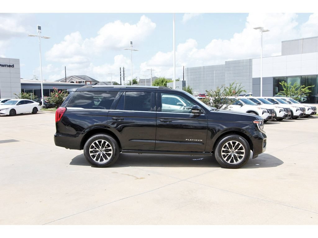 Used 2025 Ford Expedition Platinum AWD/4WD image 6