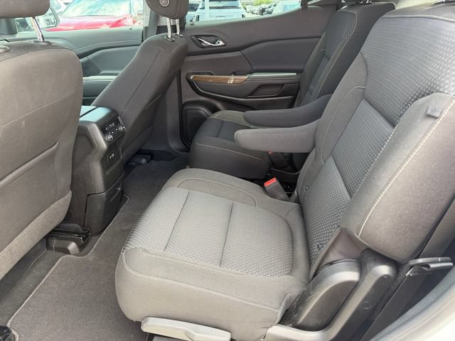 Used 2023 GMC Acadia SLE FWD image 10