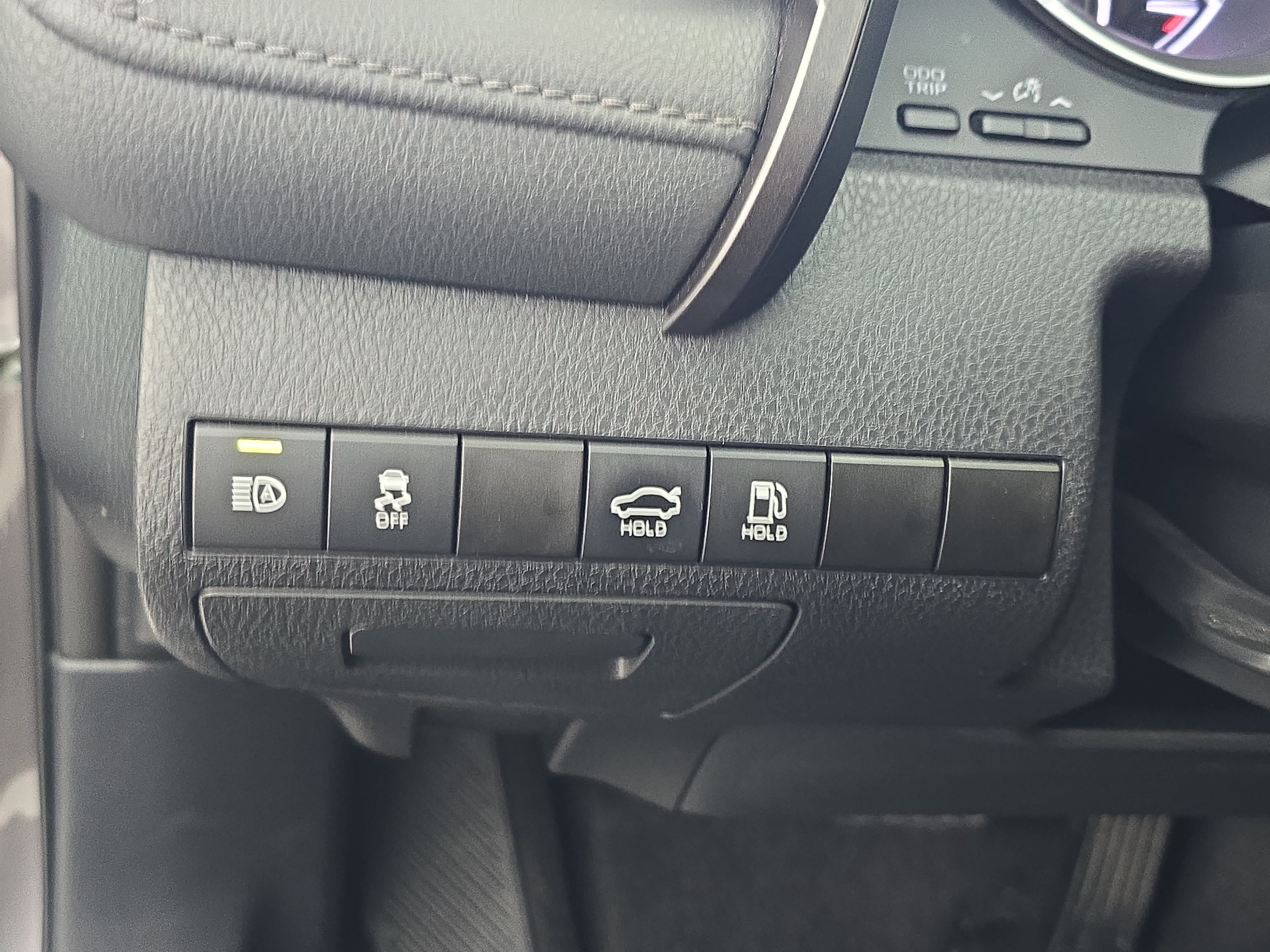 Used 2023 Toyota Camry XLE w/ Navigation Package FWD image 26