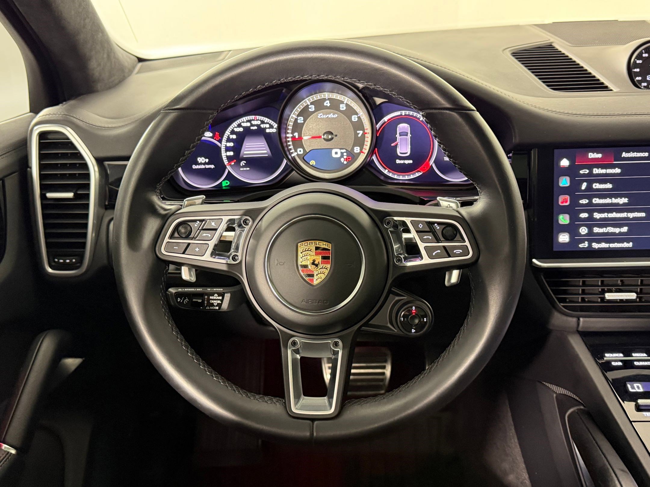 Certified 2023 Porsche Cayenne Turbo image 20