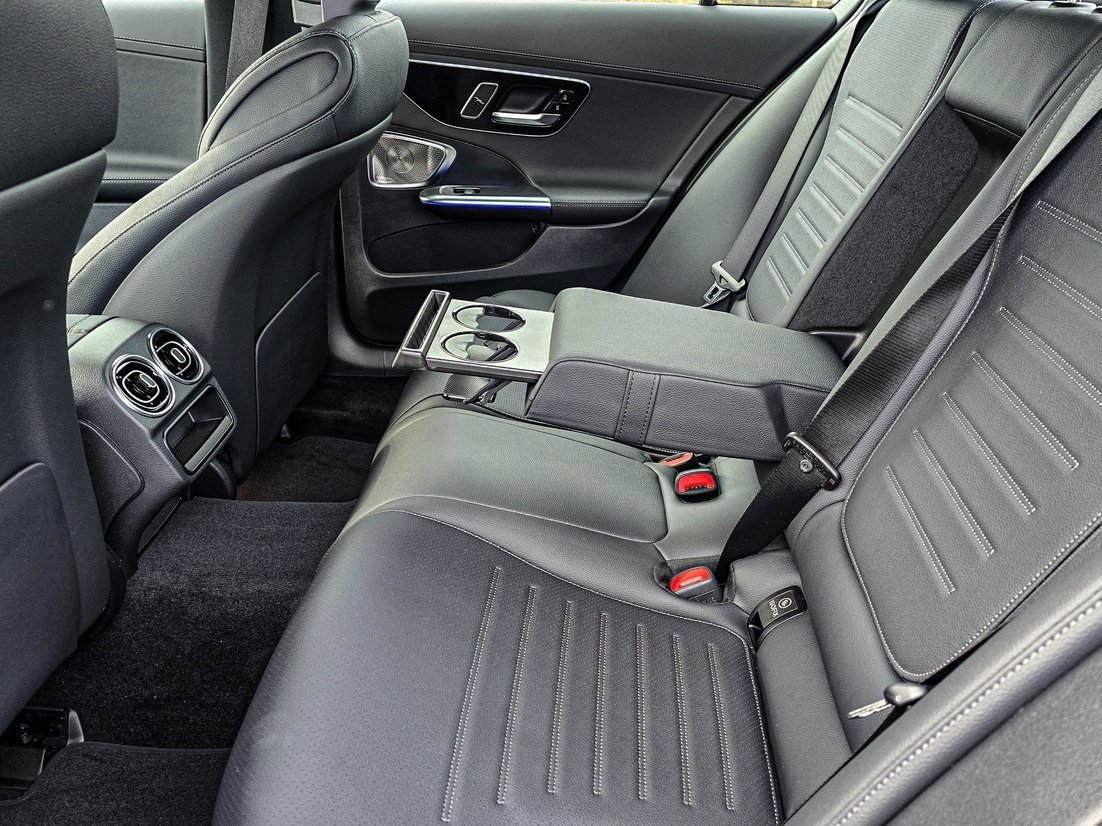 New 2025 Mercedes-Benz C 300 4MATIC Sedan image 29