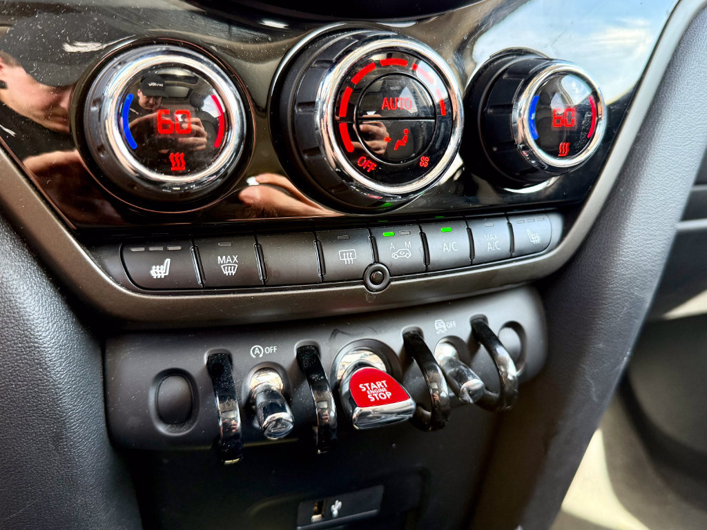 Used 2021 MINI Cooper Countryman ALL4 AWD/4WD image 25