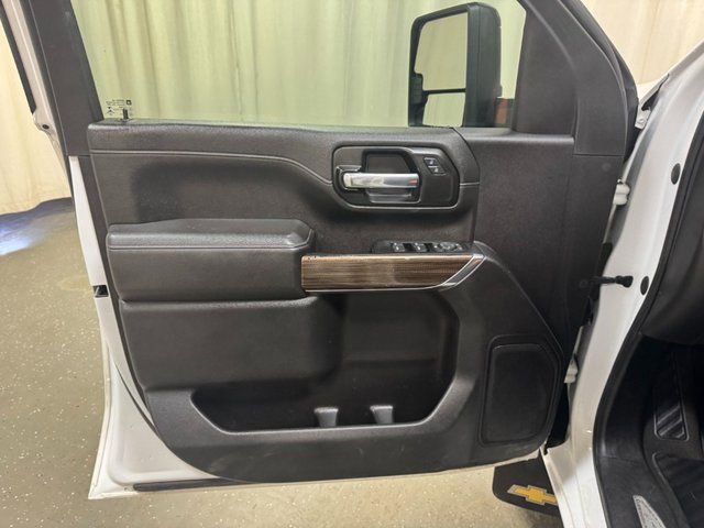 Used 2020 Chevrolet Silverado 2500 LT w/ Z71 Off-Road Package AWD/4WD image 16