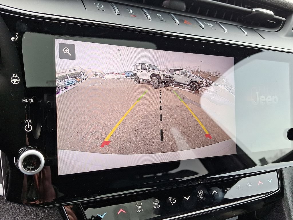 New 2026 Jeep Grand Cherokee Altitude AWD/4WD image 15