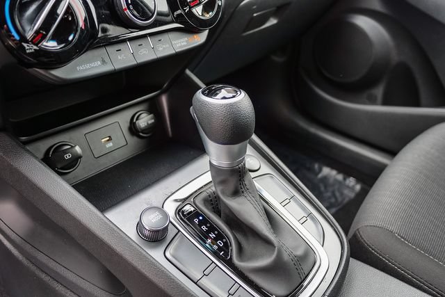 Certified 2022 Hyundai Kona SEL AWD/4WD image 20