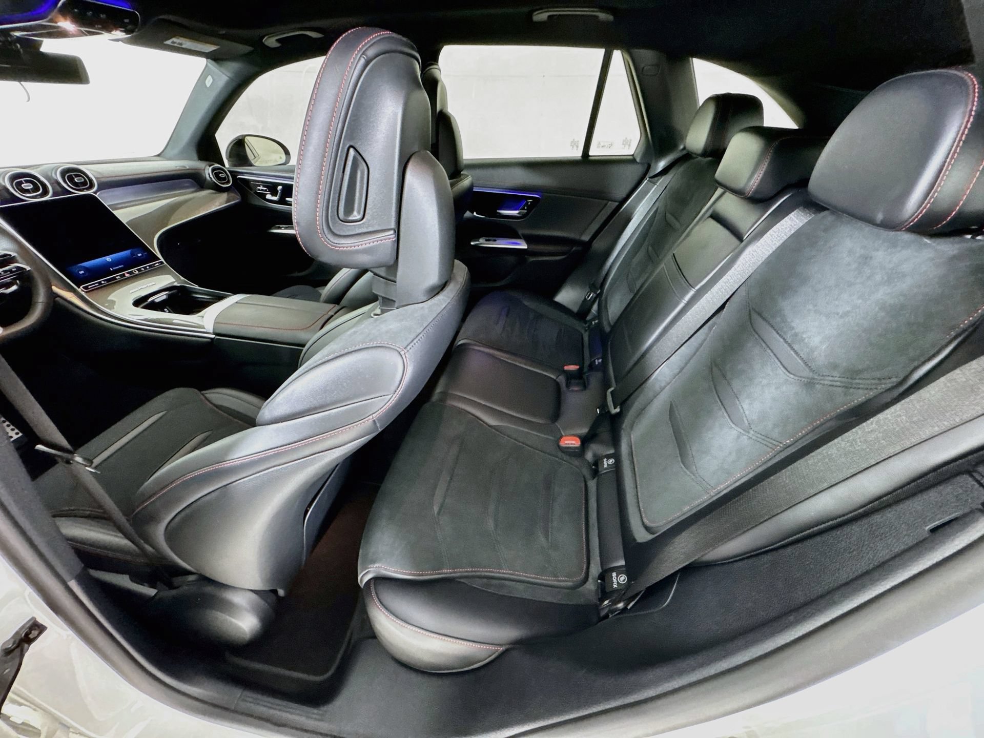 Certified 2025 Mercedes-Benz GLC 43 AMG 4MATIC image 25