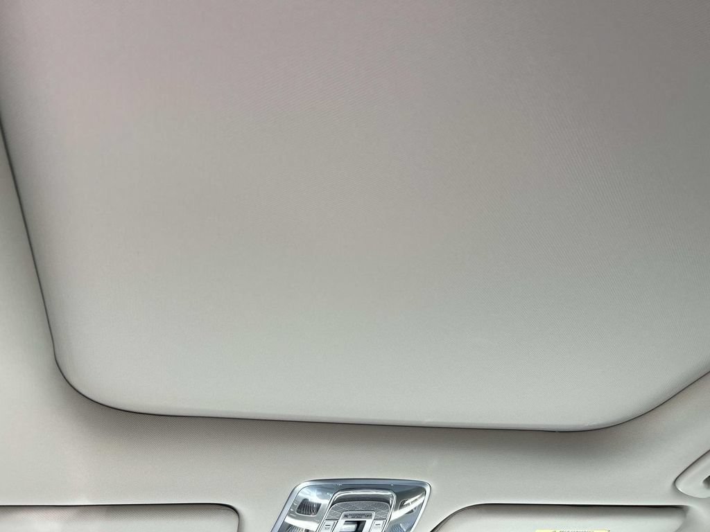New 2027 Genesis GV70 2.5T Select AWD/4WD image 25