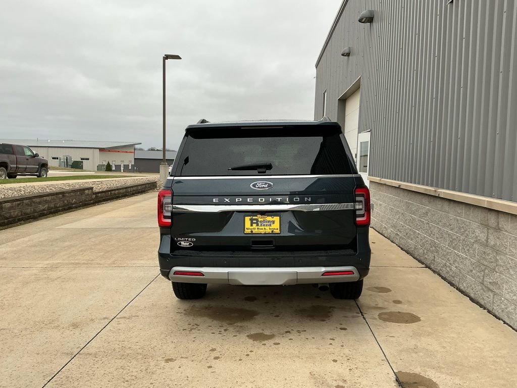Used 2023 Ford Expedition Limited image 5