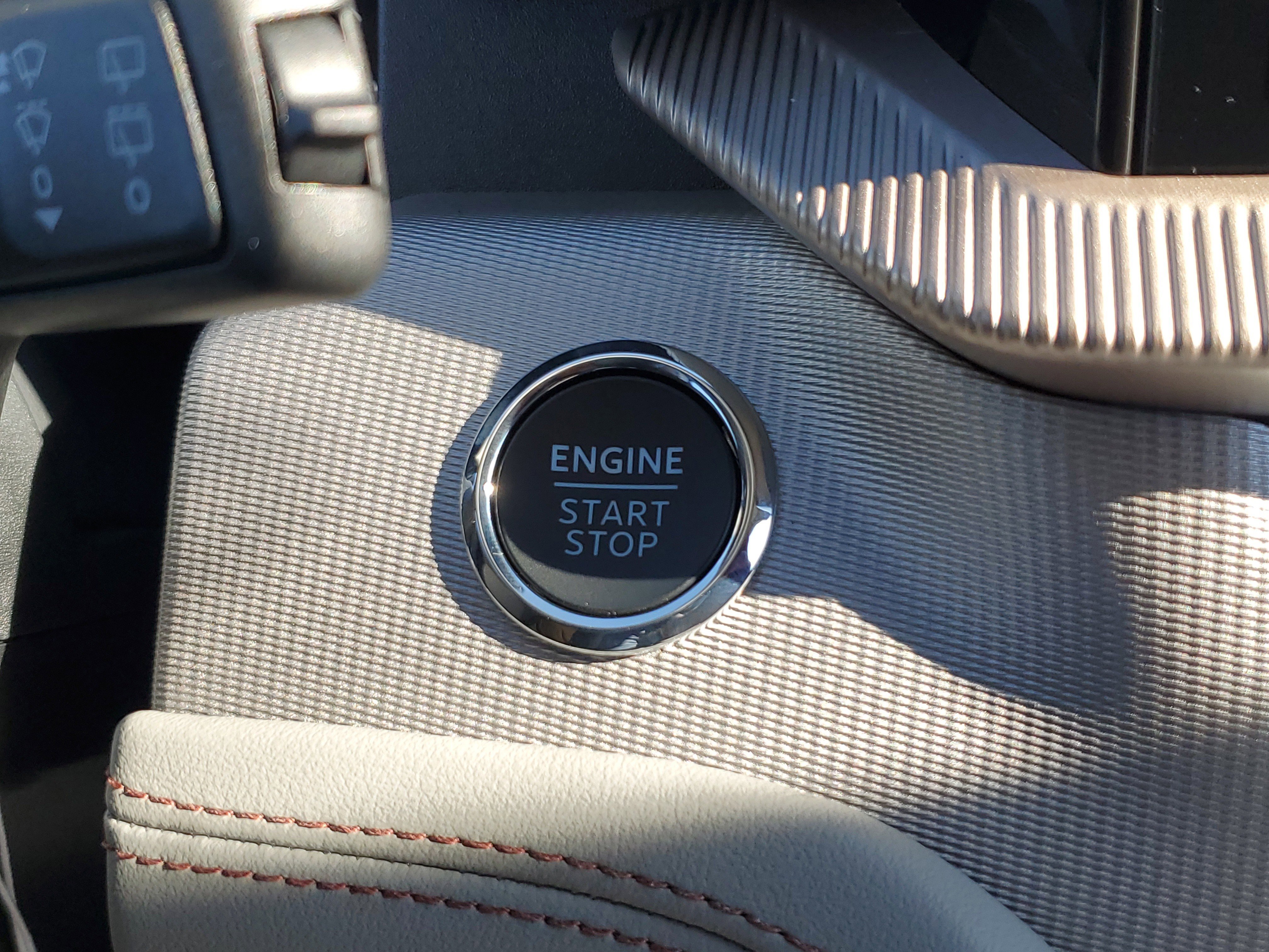 New 2025 Ford Explorer Active w/ Active Comfort Package image 31