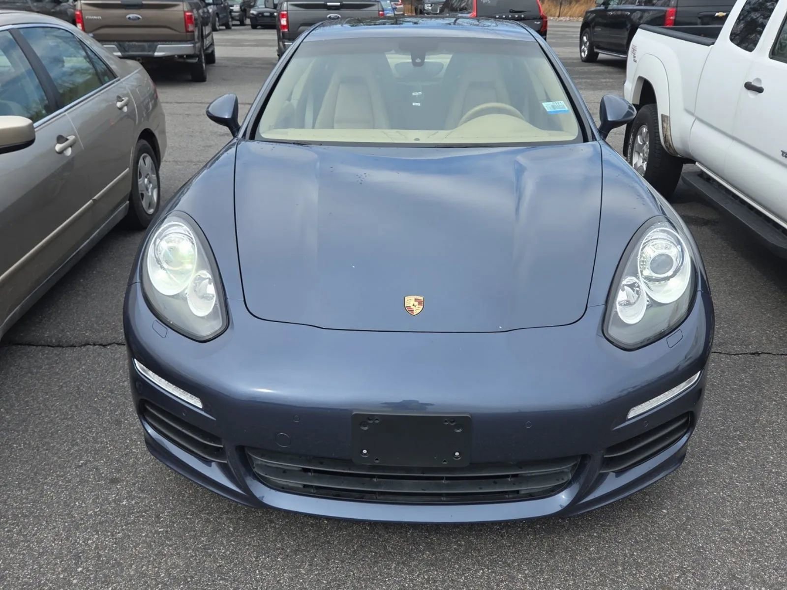 Used 2015 Porsche Panamera 4 image 2
