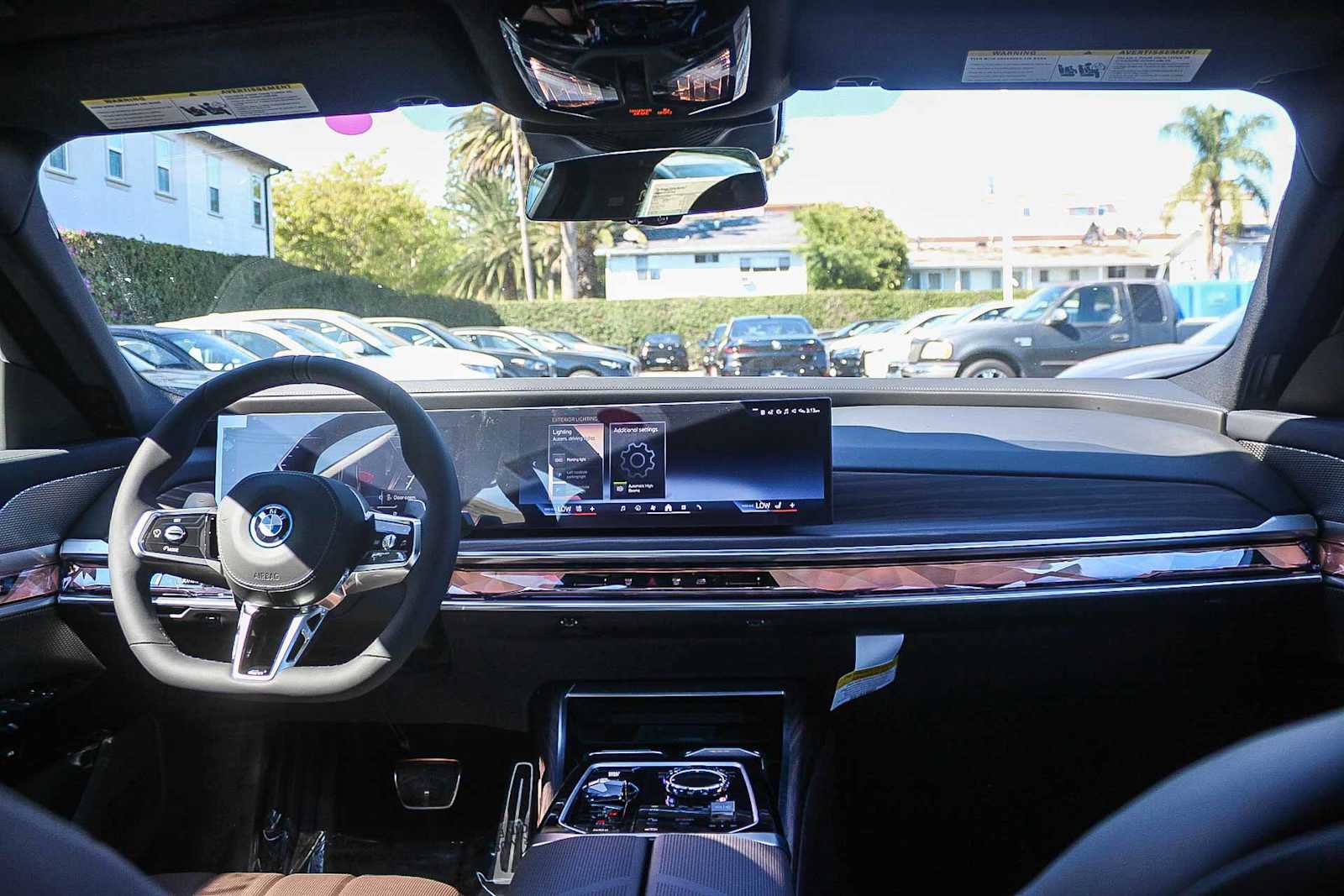 New 2026 BMW 750e xDrive w/ Premium Package image 20