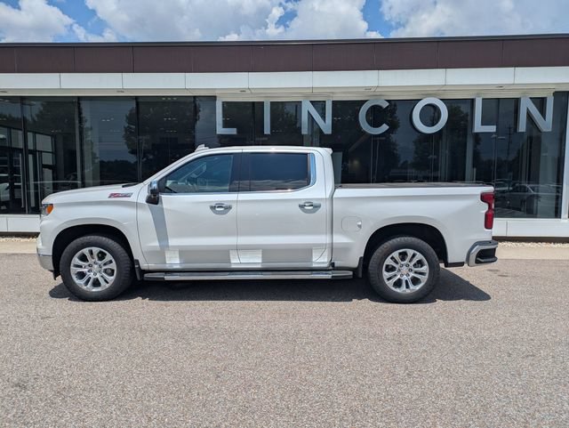 Used 2024 Chevrolet Silverado 1500 LTZ w/ Technology Package AWD/4WD image 3