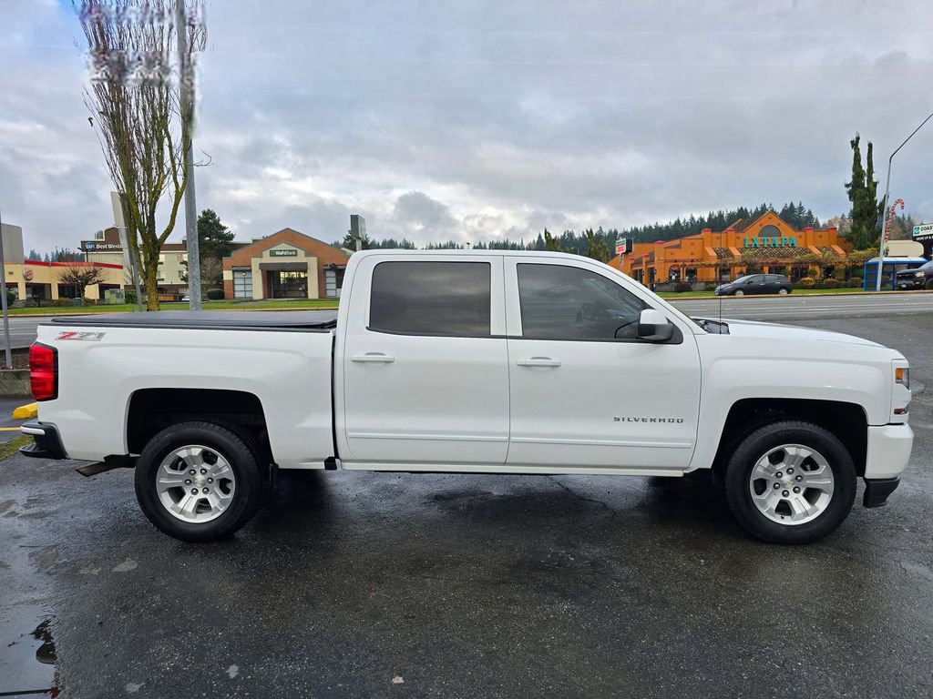 Used 2017 Chevrolet Silverado 1500 LT w/ All Star Edition AWD/4WD image 8