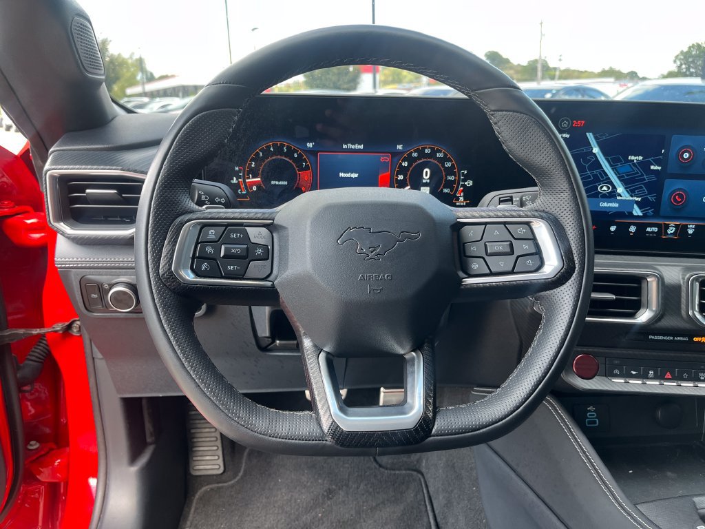Used 2025 Ford Mustang GT Premium RWD image 30