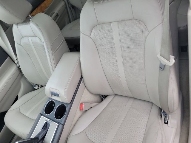 Used 2014 Lincoln MKX AWD w/ Olive Ash Wood Package image 28