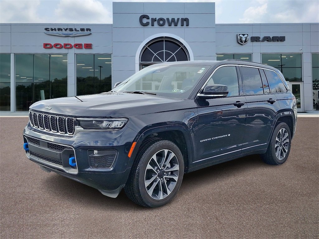 Used 2024 Jeep Grand Cherokee Overland image 3