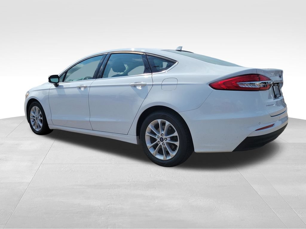 Used 2020 Ford Fusion SE FWD image 4