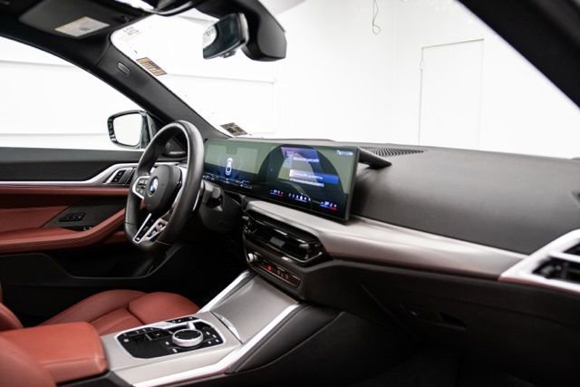 Used 2025 BMW 430i xDrive w/ M Sport Package image 15