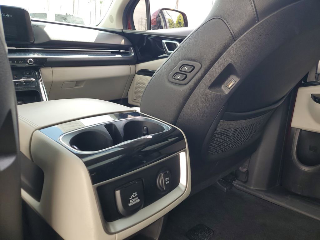 Used 2022 Kia Carnival SX Prestige image 13