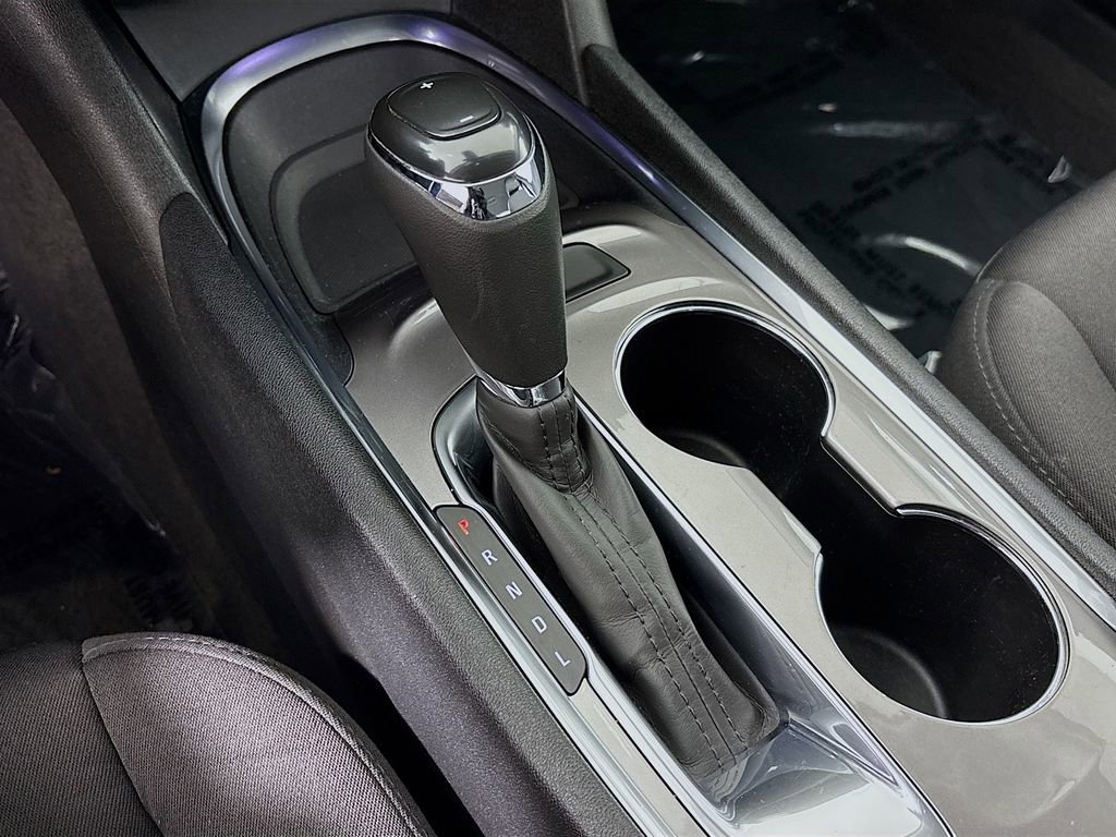 Used 2020 Chevrolet Malibu LT FWD image 19