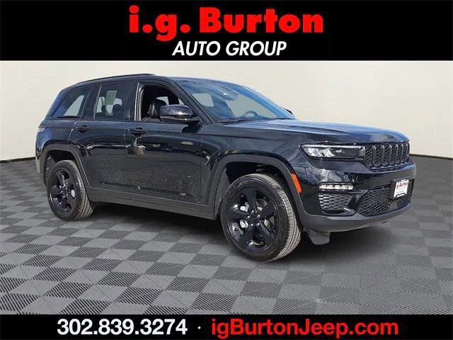 Certified 2025 Jeep Grand Cherokee Limited w/ Black Appearance Package