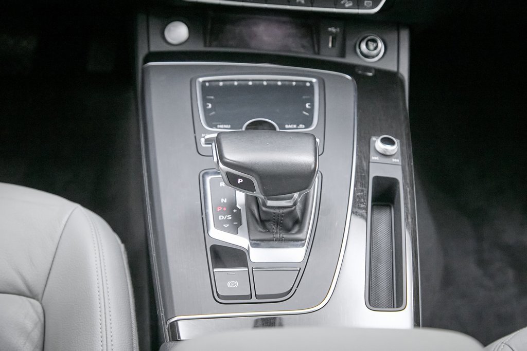 Used 2018 Audi Q5 2.0T Premium Plus w/ Premium Plus Package image 32